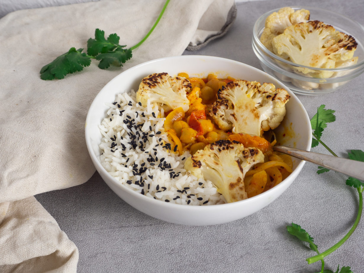 Roasted Cauliflower with Curry Recipe (Vegan)