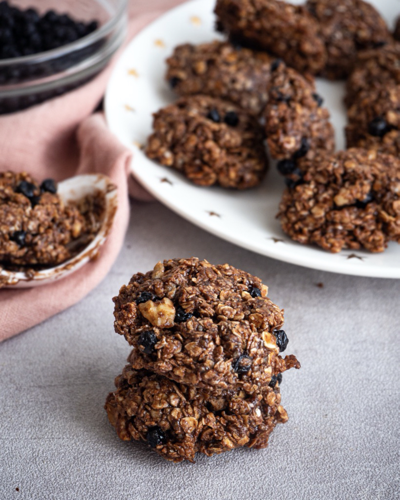 Healthy Chocolate Oatmeal Cookies