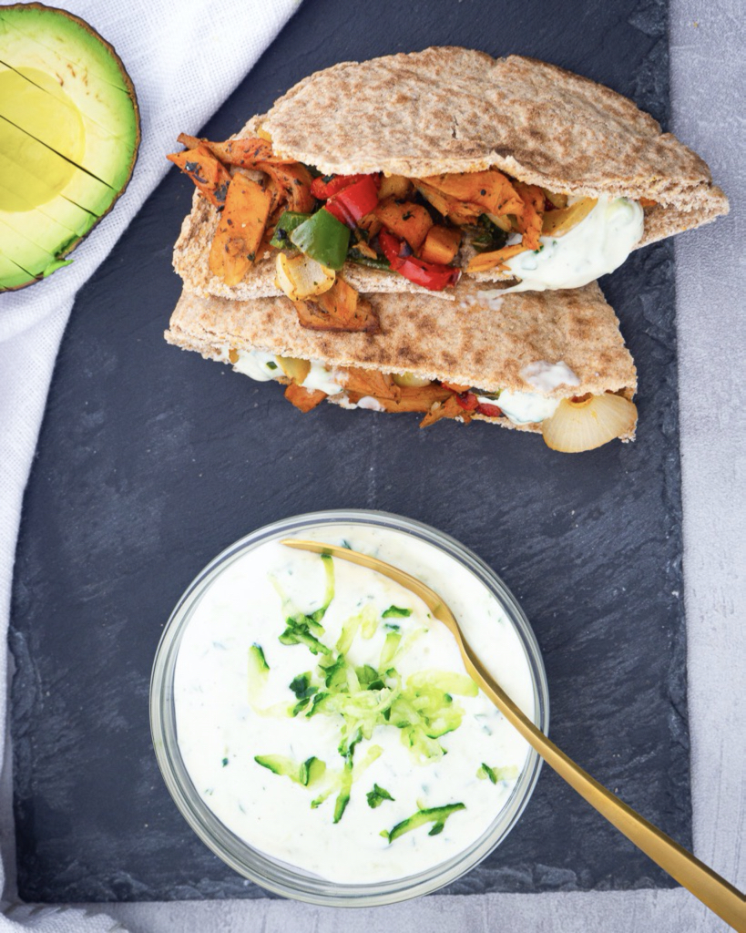 Pita bread with Tzatziki