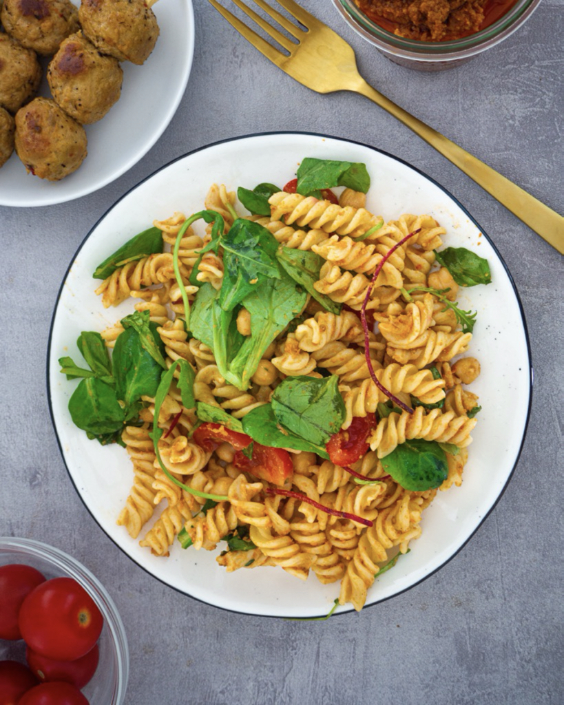 Healthy Pasta Salad with Pesto Rosso (ready in 15 minutes)