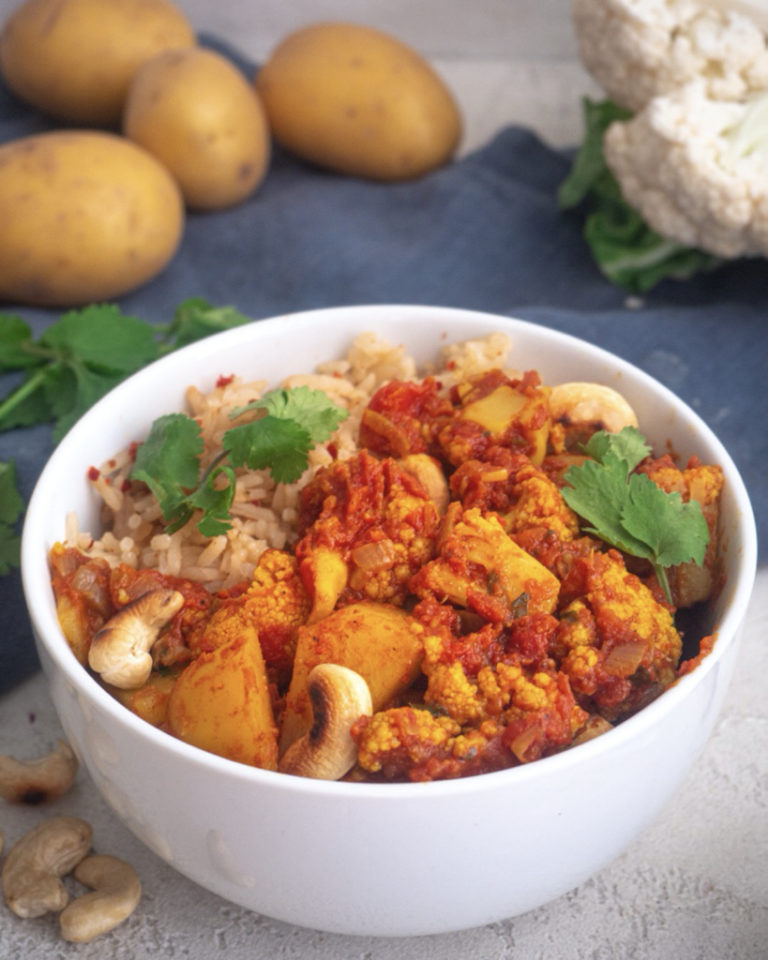 Indisches Blumenkohl-Curry (Aloo Gobi)