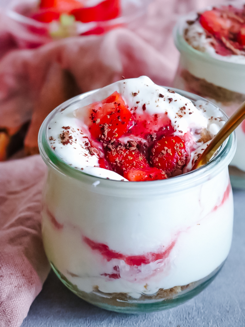 Creamy Strawberry Tiramisu (Vegan)