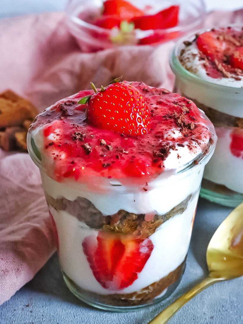 Creamy Strawberry Tiramisu (Vegan)