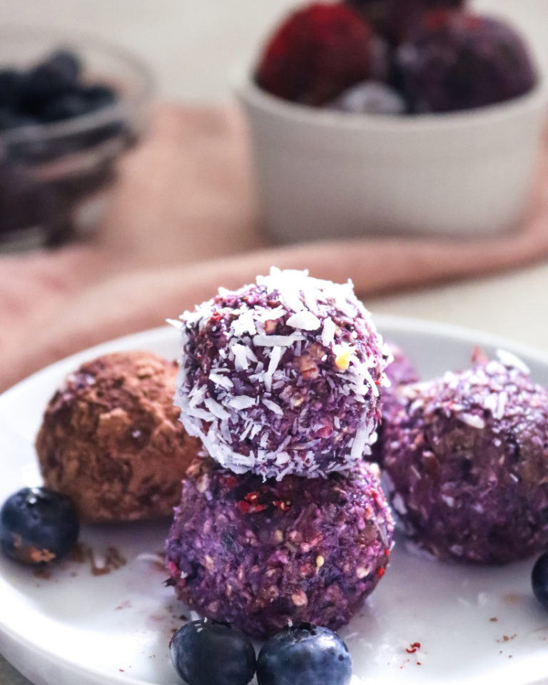 Easy No Bake Blueberry Lemon Energy Balls