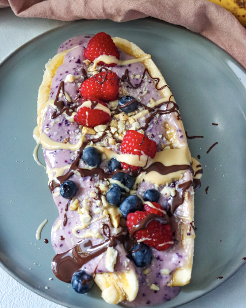 Veganes Bananen Split mit Blaubeer-Joghurt