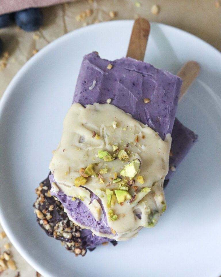 Veganes Blaubeer-Joghurt-Eis am Stiel – erfrischend, cremig &amp; ohne ...