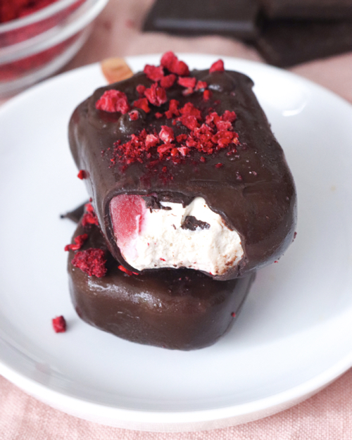 Himbeer-Cashew-Eis (Magnum Style)